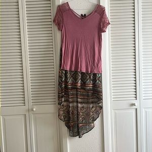 Moral Fiber Blouse Size M & Wrangler Multi-Color Skirt Size M